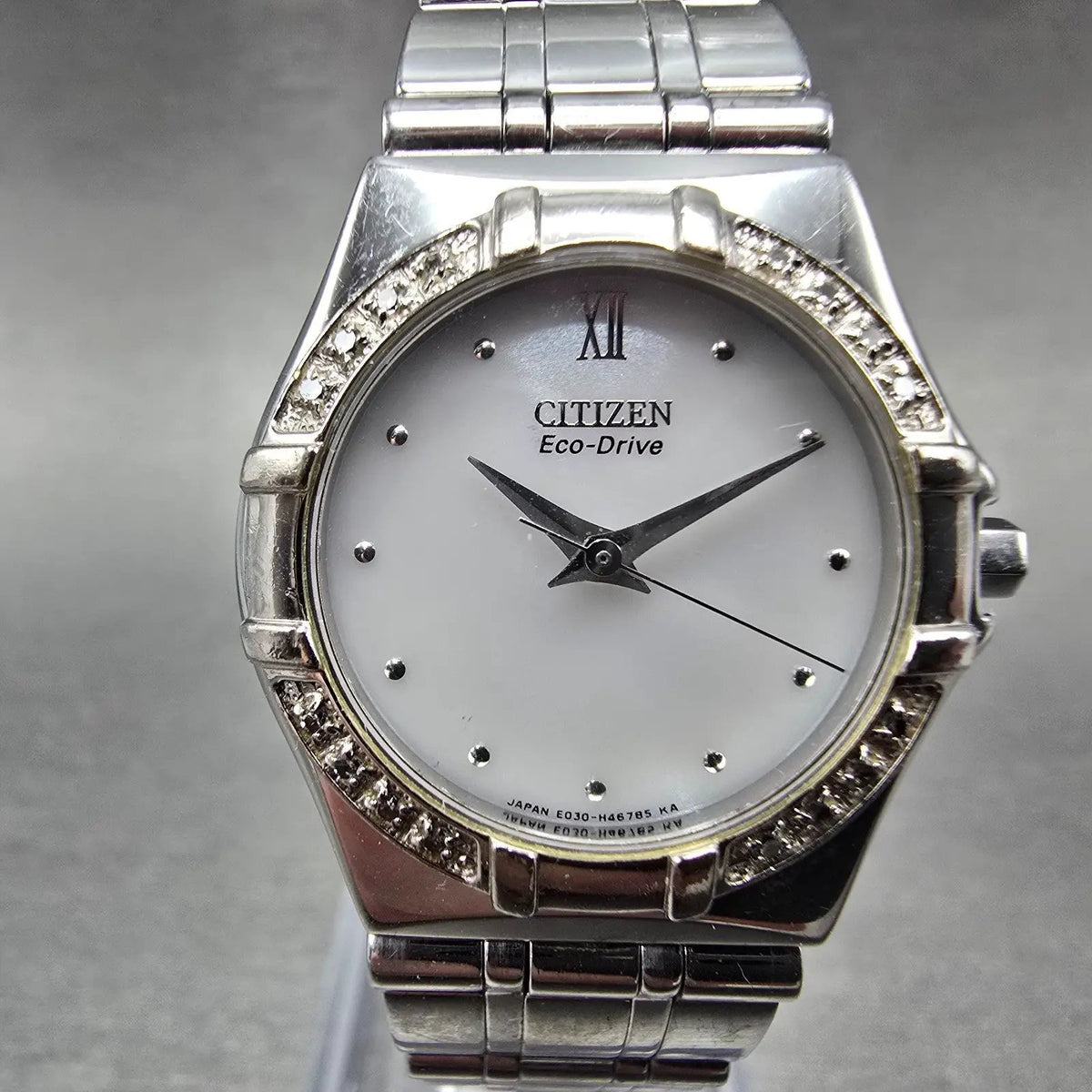 Citizen Eco-Drive Watch Women 26mm Silver Dial Silver Tone E030-H26639 Runs JP0