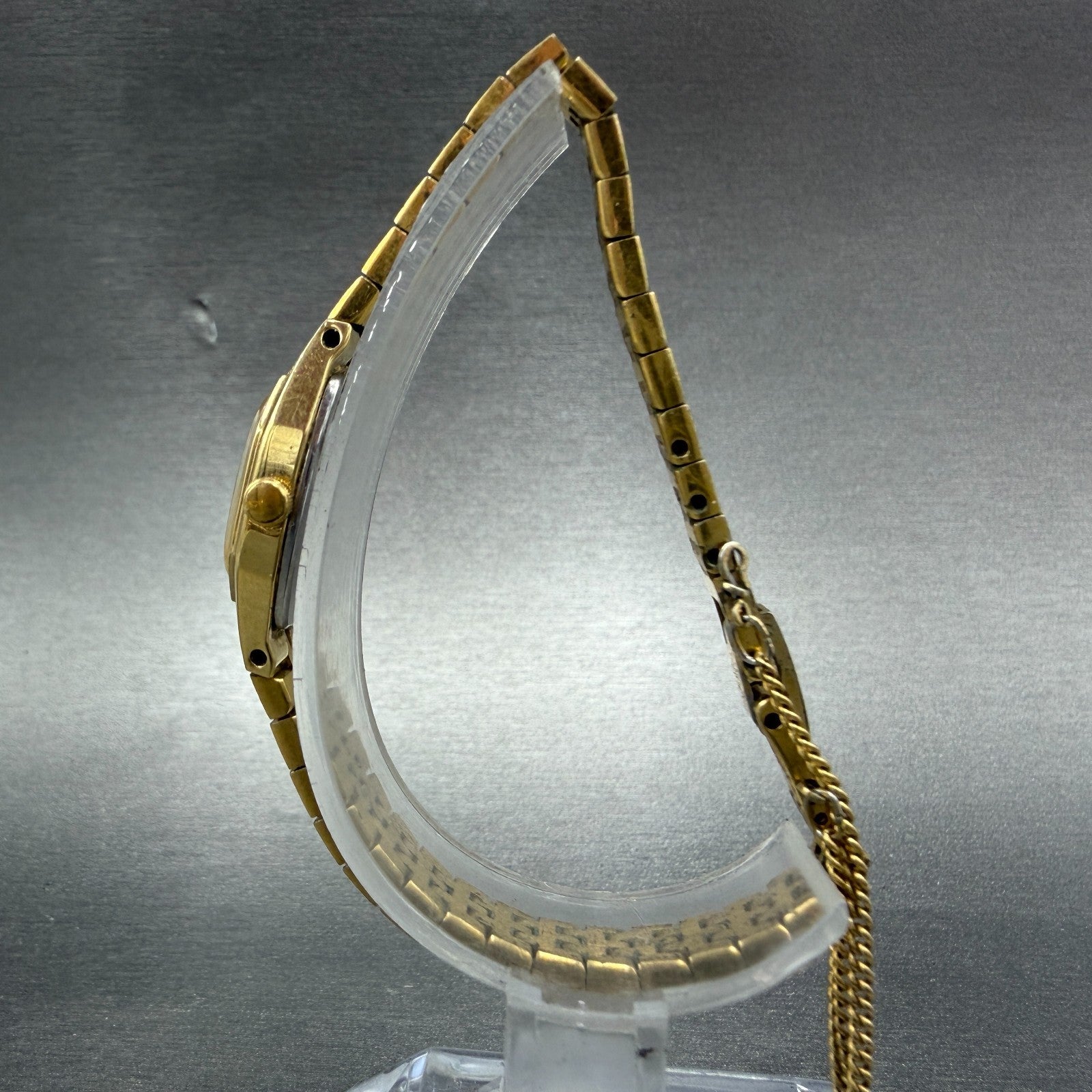 Seiko Watch Women 17mm Champagne Dial Gold Tone Rectangle 2C20-5749 New Battery26