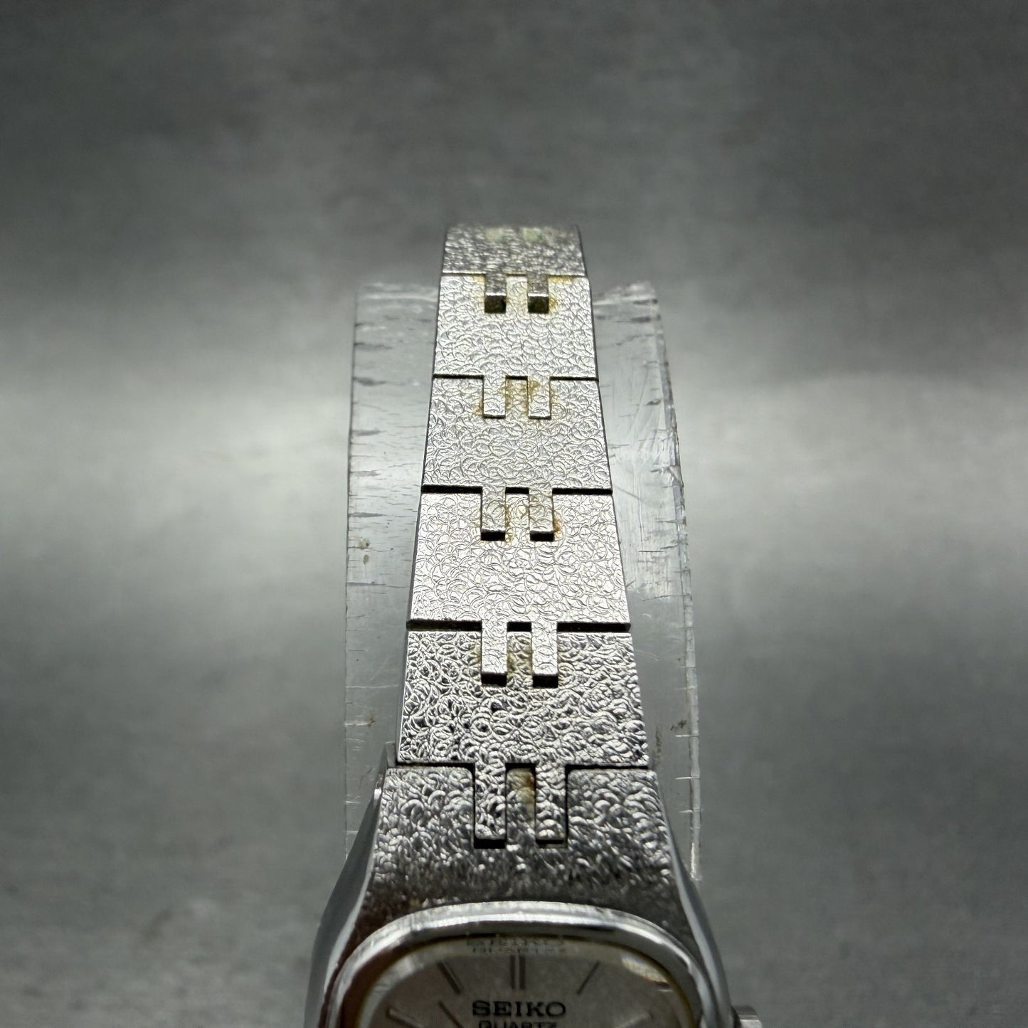 Seiko Watch Women 17mm Silver Dial Silver Tone Oval 7321-5399 New Battery4