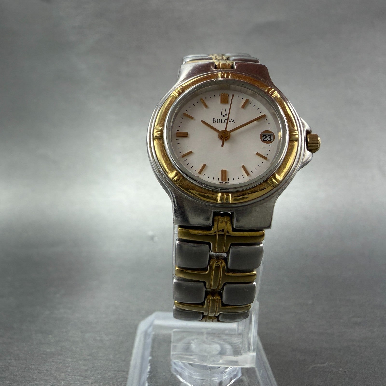 Bulova Watch Women 25mm White Dial Two Tone Date Round 98M36 New Battery KJF1235