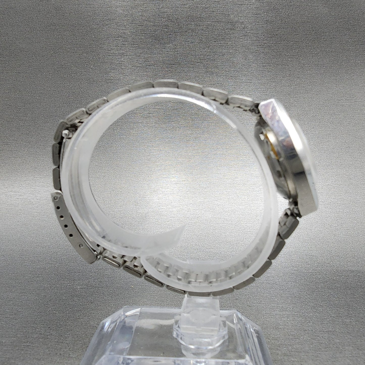 Seiko 5 Automatic Watch Women 25mm Silver Dial Steel Daydate Round 29060490 Run8