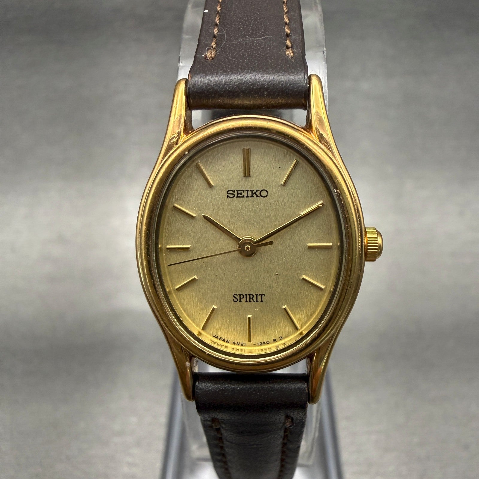 Seiko Spirit Watch Women 20mm Gold Dial Gold Tone Oval 4N21-5200 New Battery0