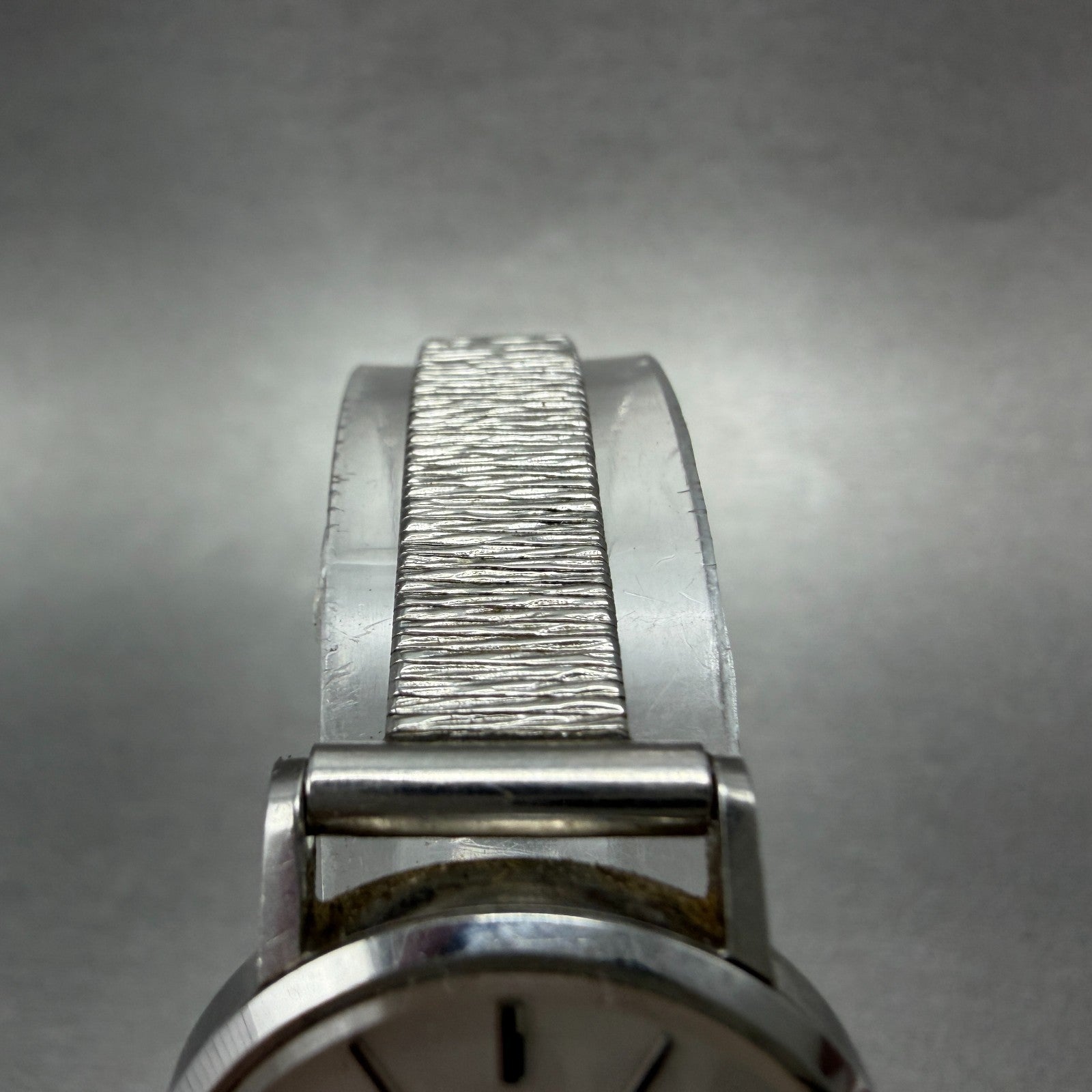 Seiko Watch Women 24mm White Dial Silver Tone Round 43-0070 New Battery Vintage24
