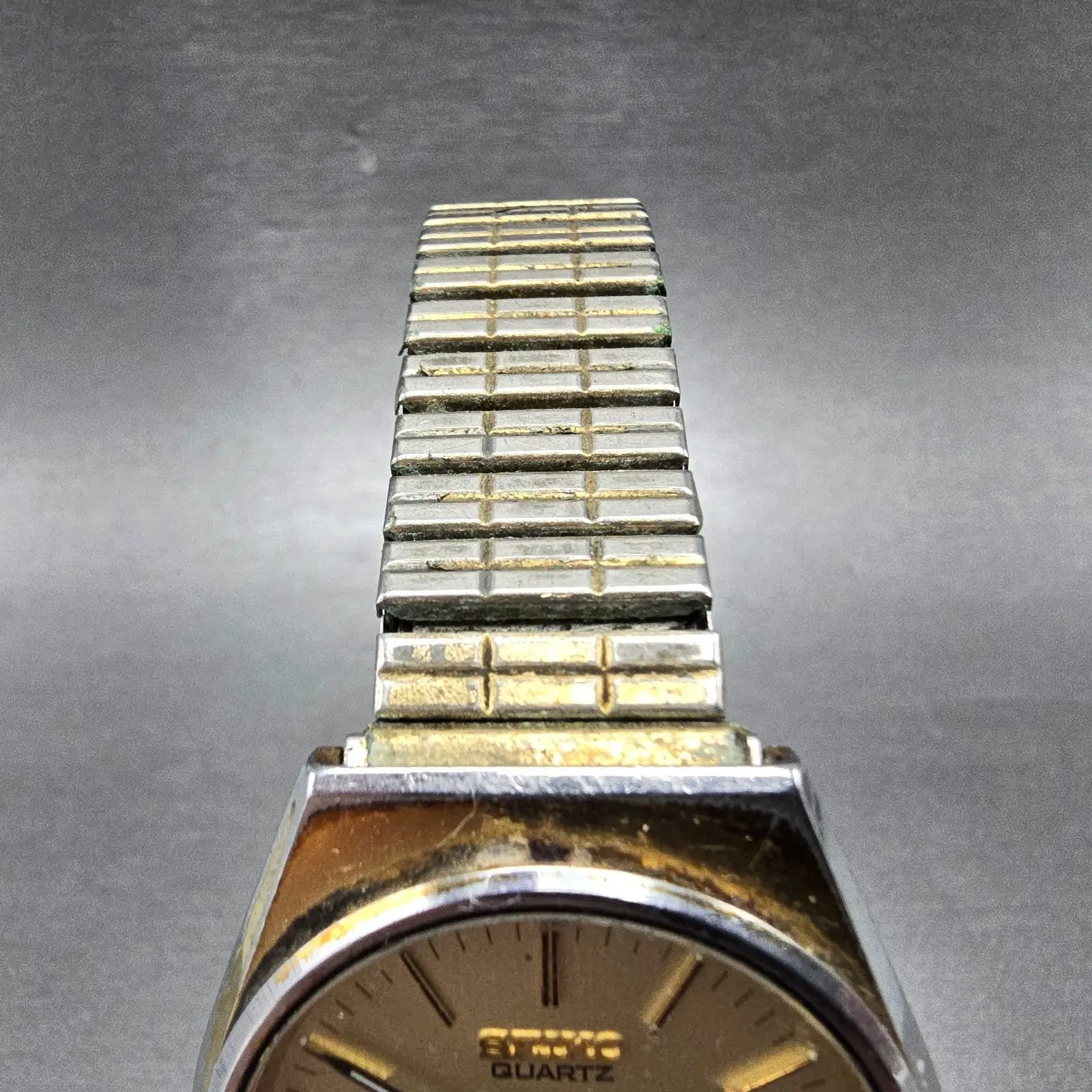 Seiko SQ Watch Men 35mm Champagne Dial Gold Tone Daydate Round 8123-7049 PARTS5