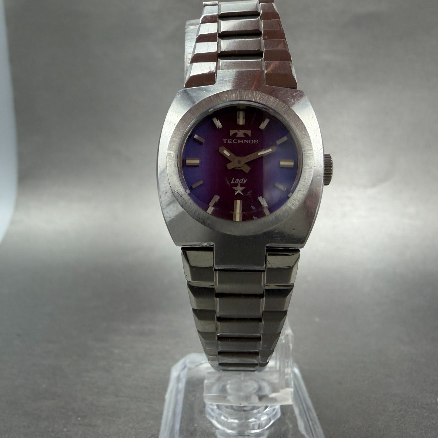 Technos Watch Women 23mm Blue Dial Steel Round Manual Wind Runs Vintage5