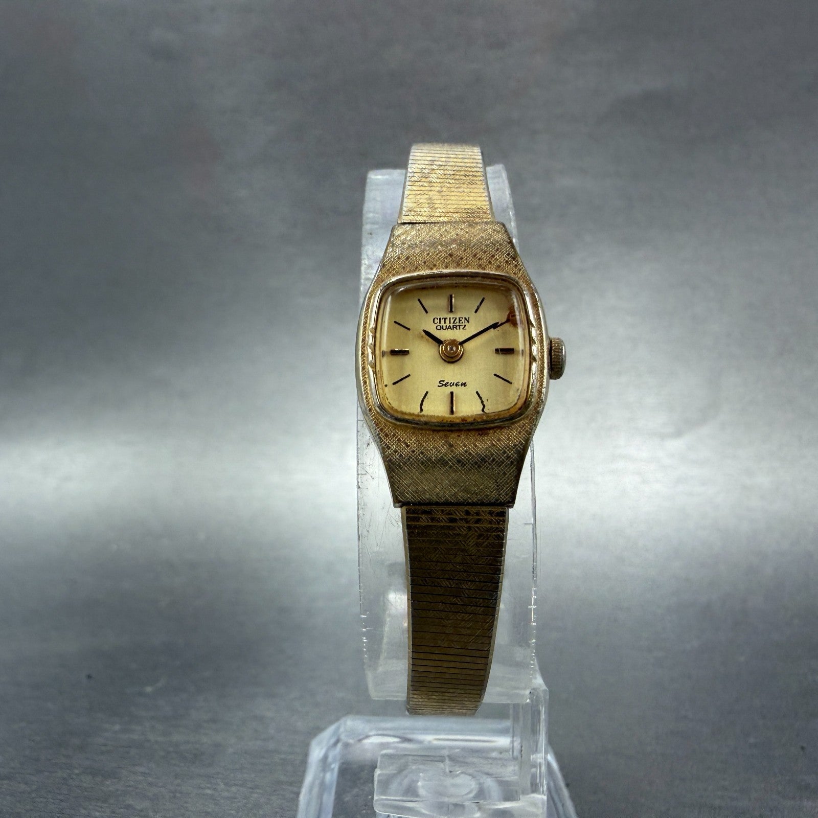 Citizen Seven Watch Women 16mm Champagne Dial Gold Tone 3220-949633 New Battery5