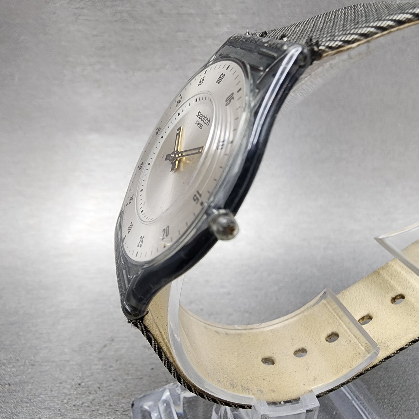 Swatch Skin Watch Women 34mm Silver Dial Clear Case Round New Battery2