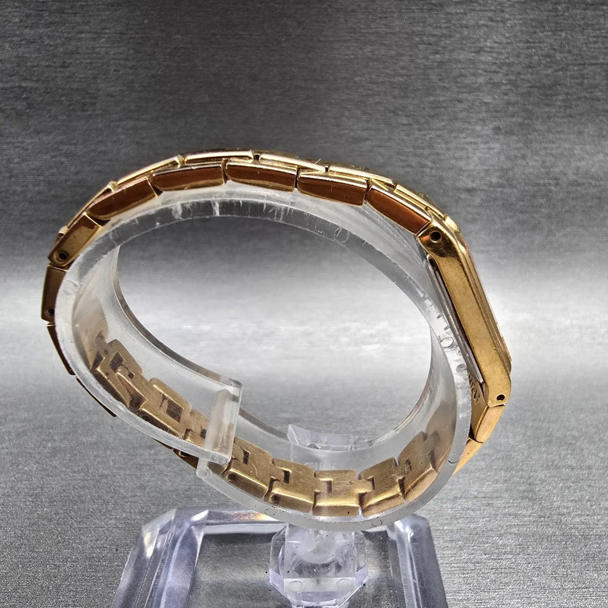 Seiko Tank Watch Women 13mm Gold Dial Gold Rectangle 2E20-7479 New Battery 564568