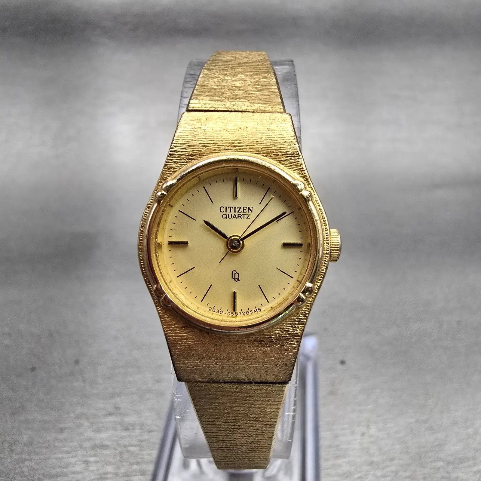 Citizen CQ Watch Women 19mm Gold Dial Gold Tone Round 2030-943040 New Battery0