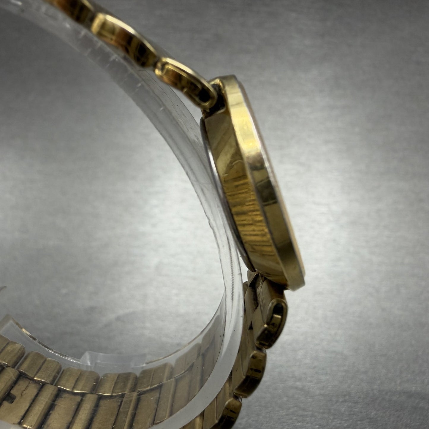 Seiko Watch Women 24mm Gold Dial Gold Tone Round Vintage 1N00-0B59 New Battery3