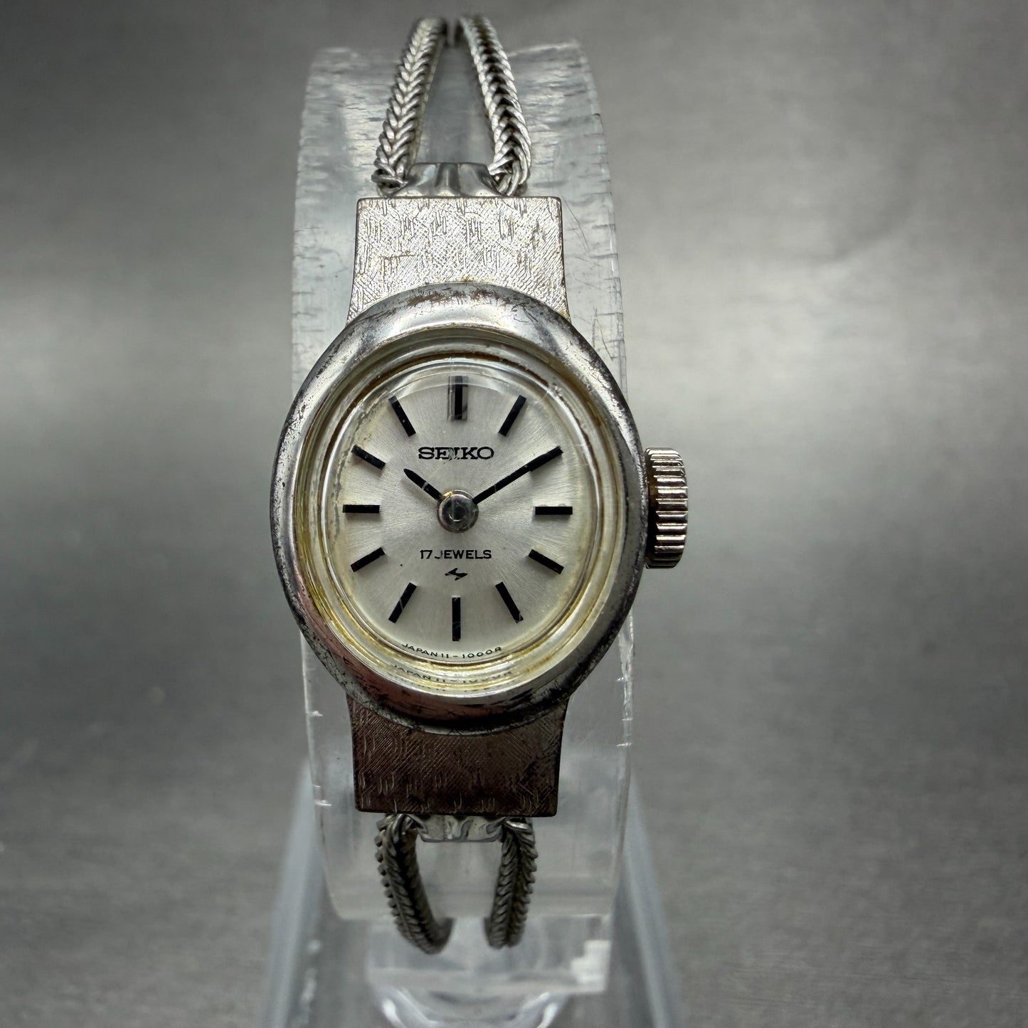 Seiko Watch Women 25mm Silver Dial Silver Tone Oval Manual 11-7380 Runs Vintage0
