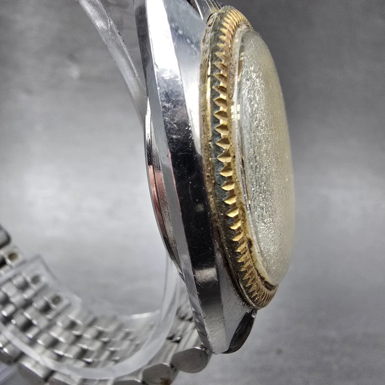 Seiko Automatic DX Watch Men 36mm Silver Dial Two Tone Daydate 6106-7047 PARTS4