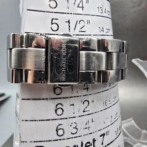 Michael Kors Madison Watch Women 33mm MOP Dial Silver Tone Date MK-5401 NewBat Q11