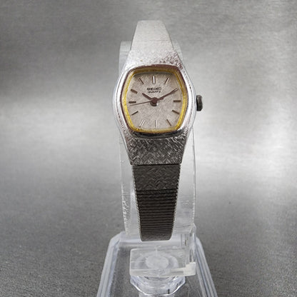 Seiko Watch Women 17mm Silver Dial Silver Tone Hexagon 2c21-5149 New Battery
