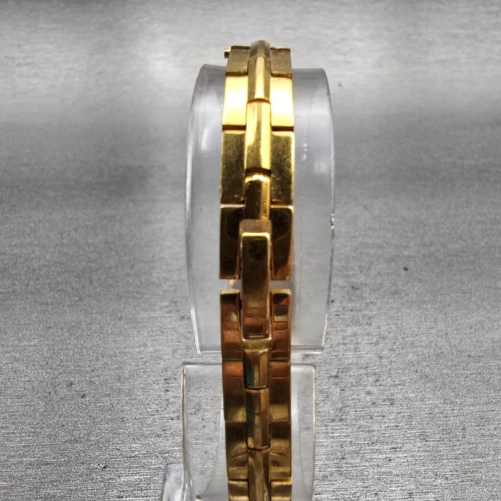 Seiko Watch Women 13mm Gold Dial Gold Tone Rectangle 2E20-7479 New Battery VTG7