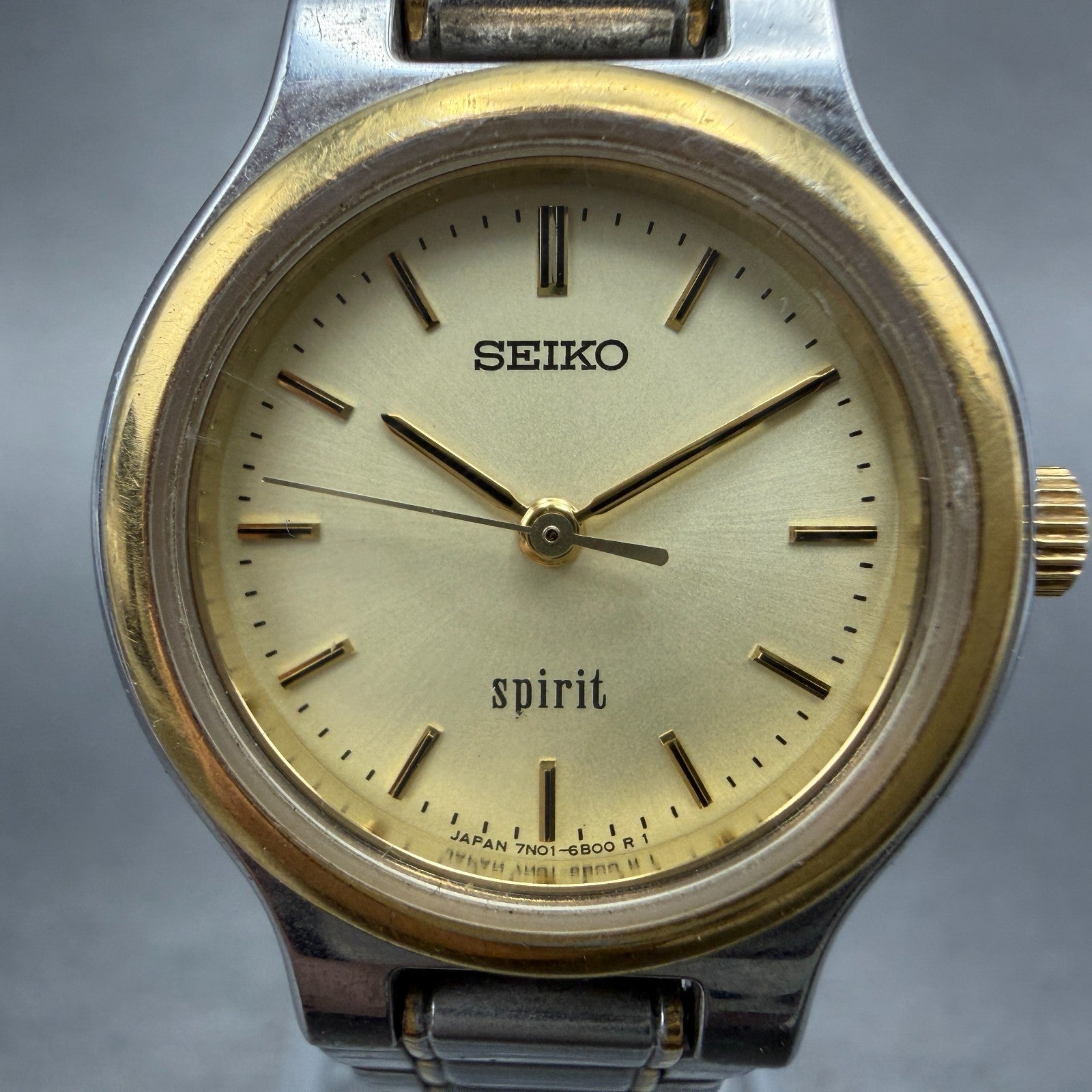 Seiko Spirit Watch Women 25mm Champagne Dial Two Tone Round 7N01-6A80 New Batter1