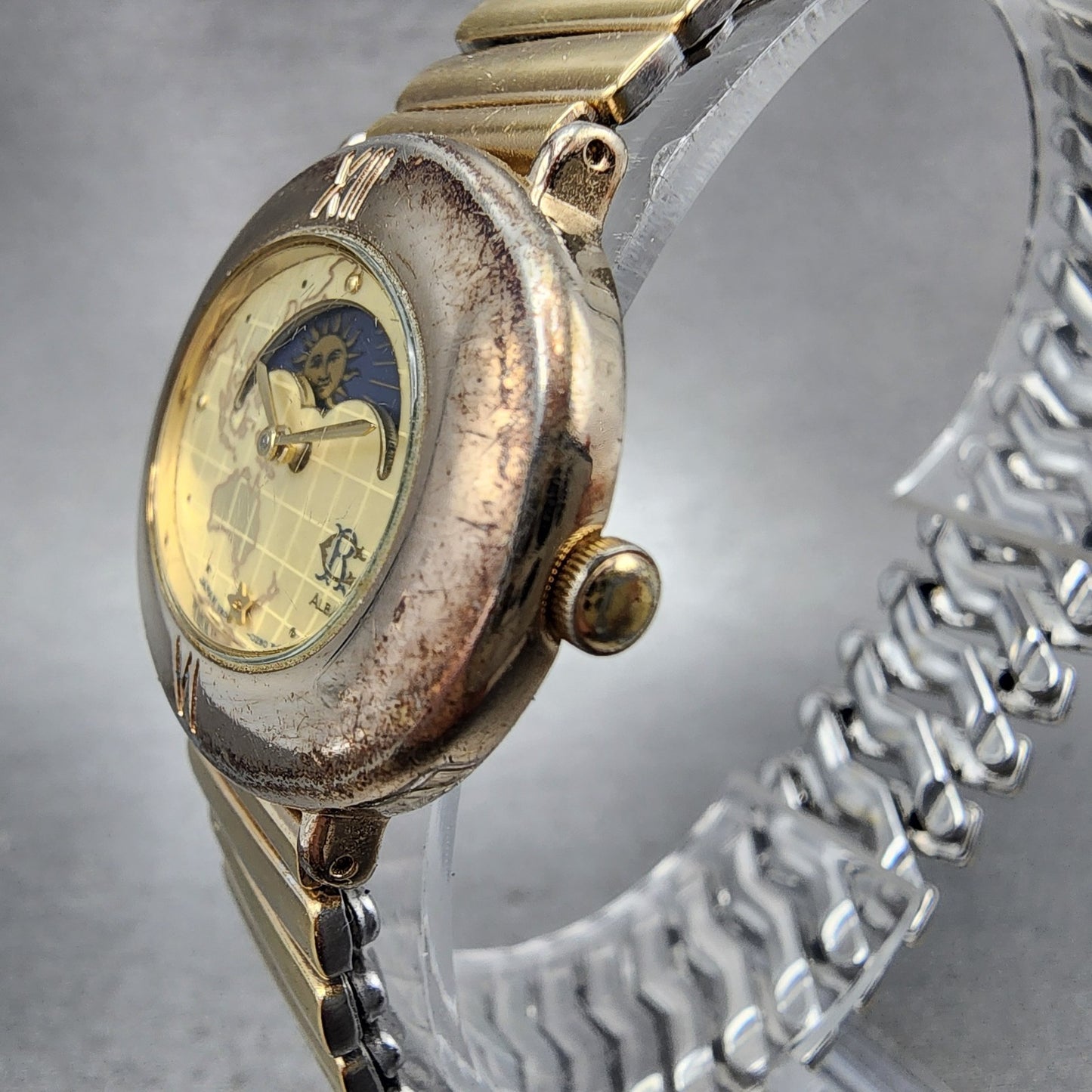 Seiko Alba Moon Phase Watch Women 32mm Champagne Dial Gold Tone V8065000 NewBat2