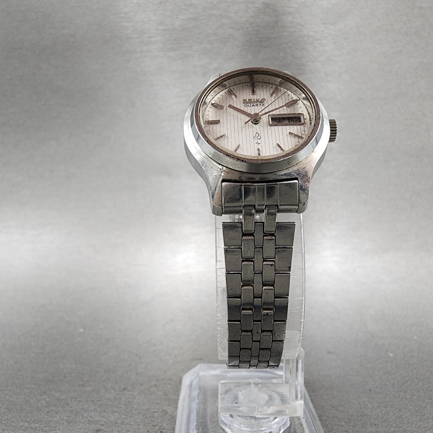 Seiko Watch Women 25mm Silver Dial Silver Tone Daydate 43260040 New Battery5