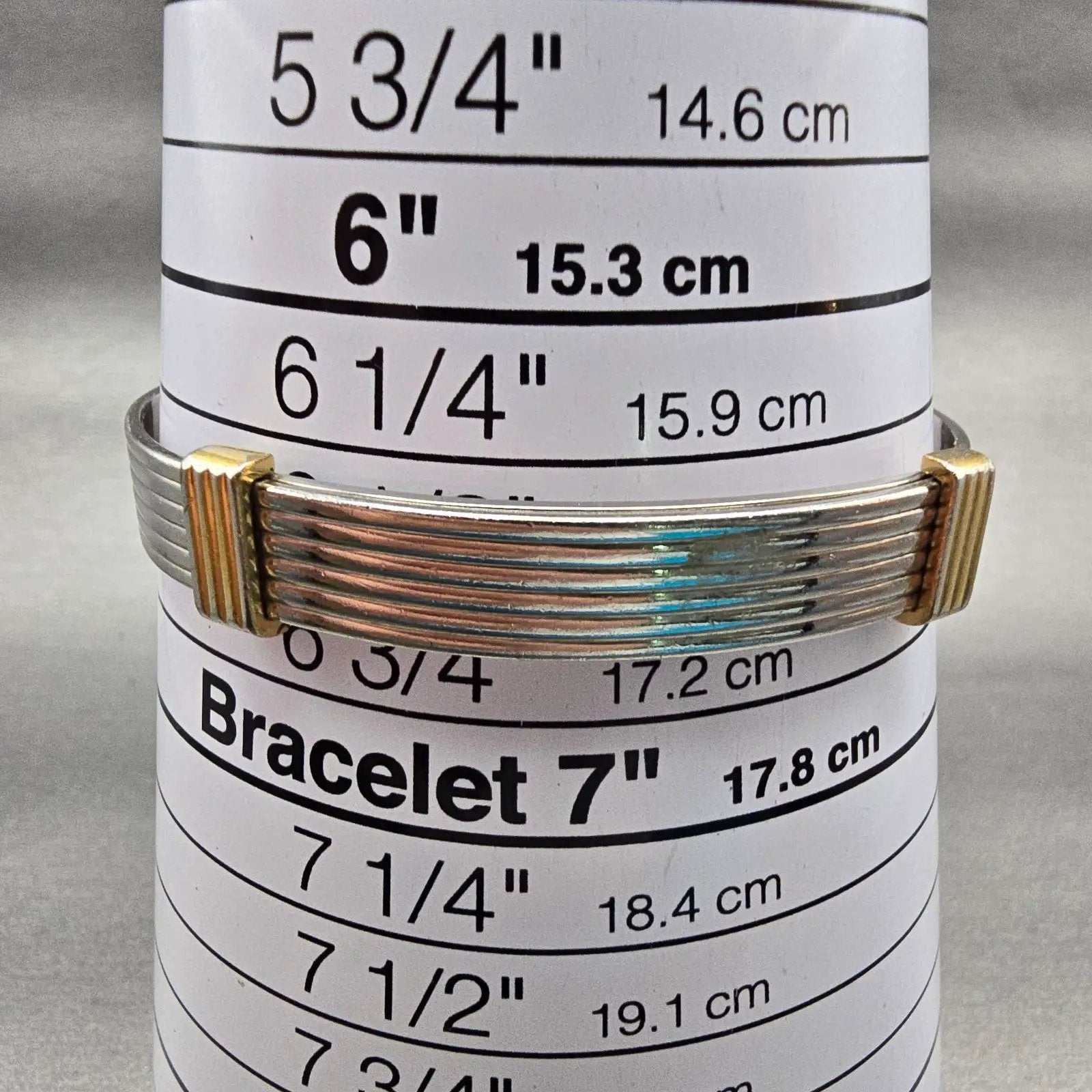Bulova Watch Women 22mm White Dial Gold Tone Round Bangle 98L69 New Battery9