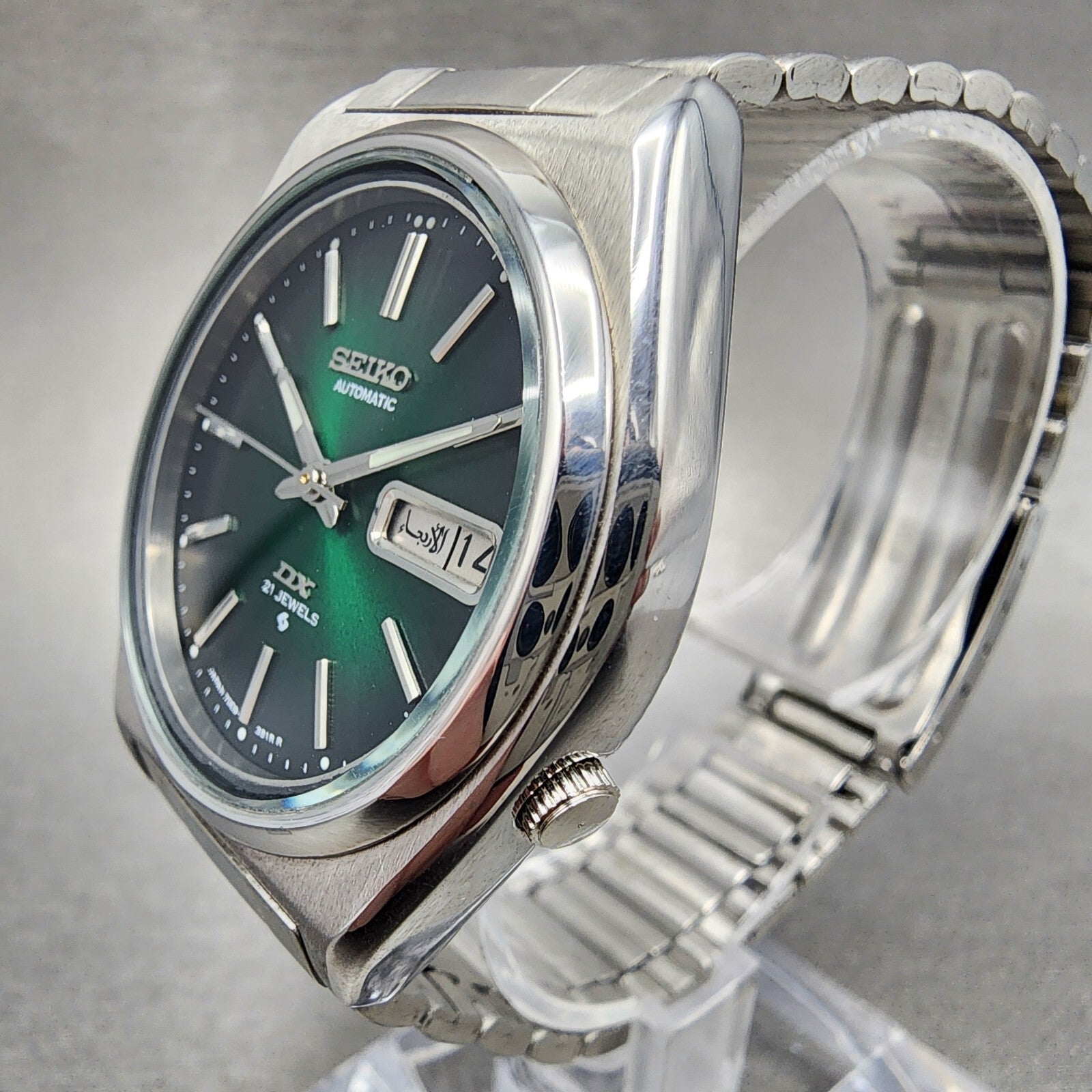Seiko DX Automatic Watch Men 37mm Green Dial Steel Daydate 7009786A Runs2