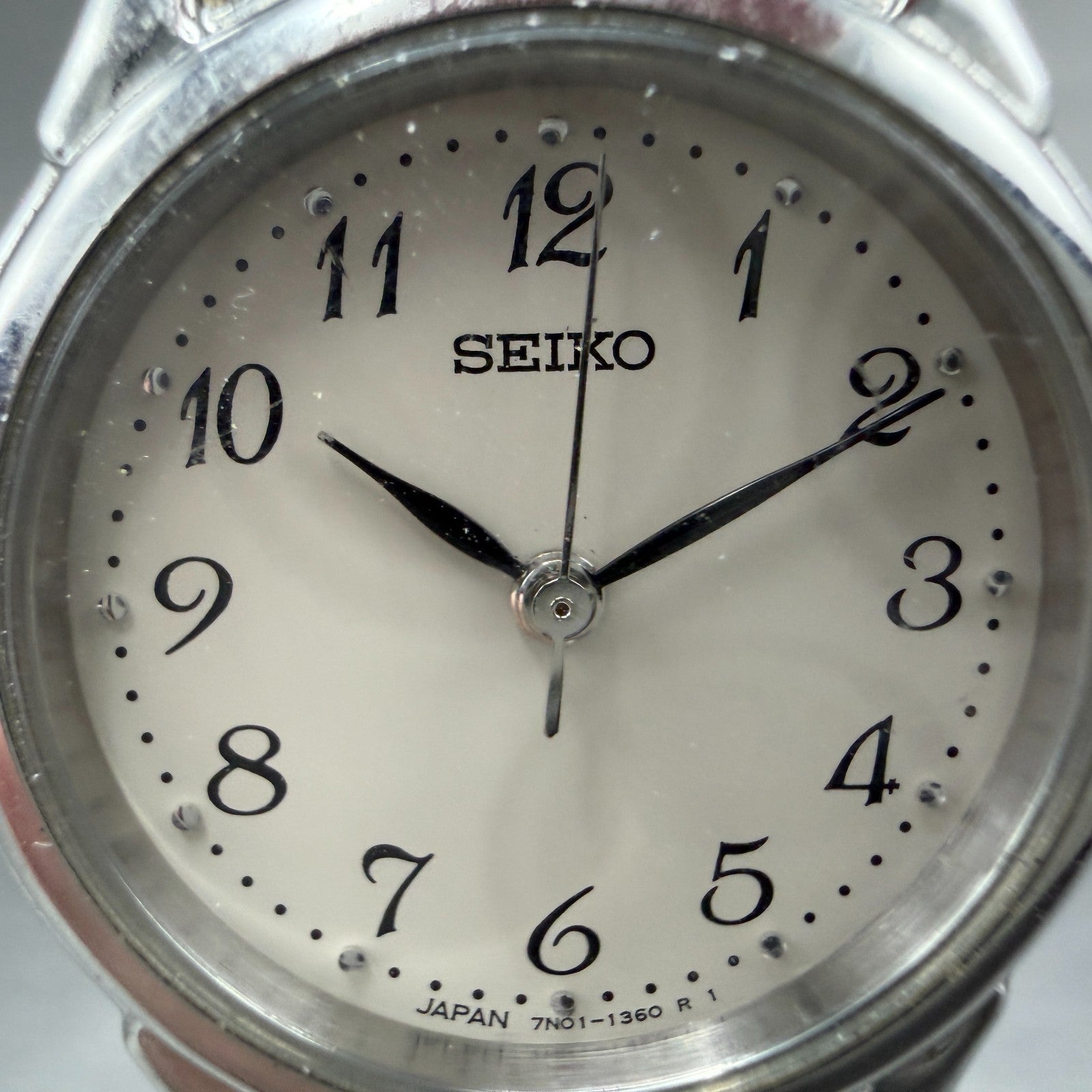 Seiko Watch Women 24mm White Dial Silver Tone Round 7N01-6881 New Battery VTG1
