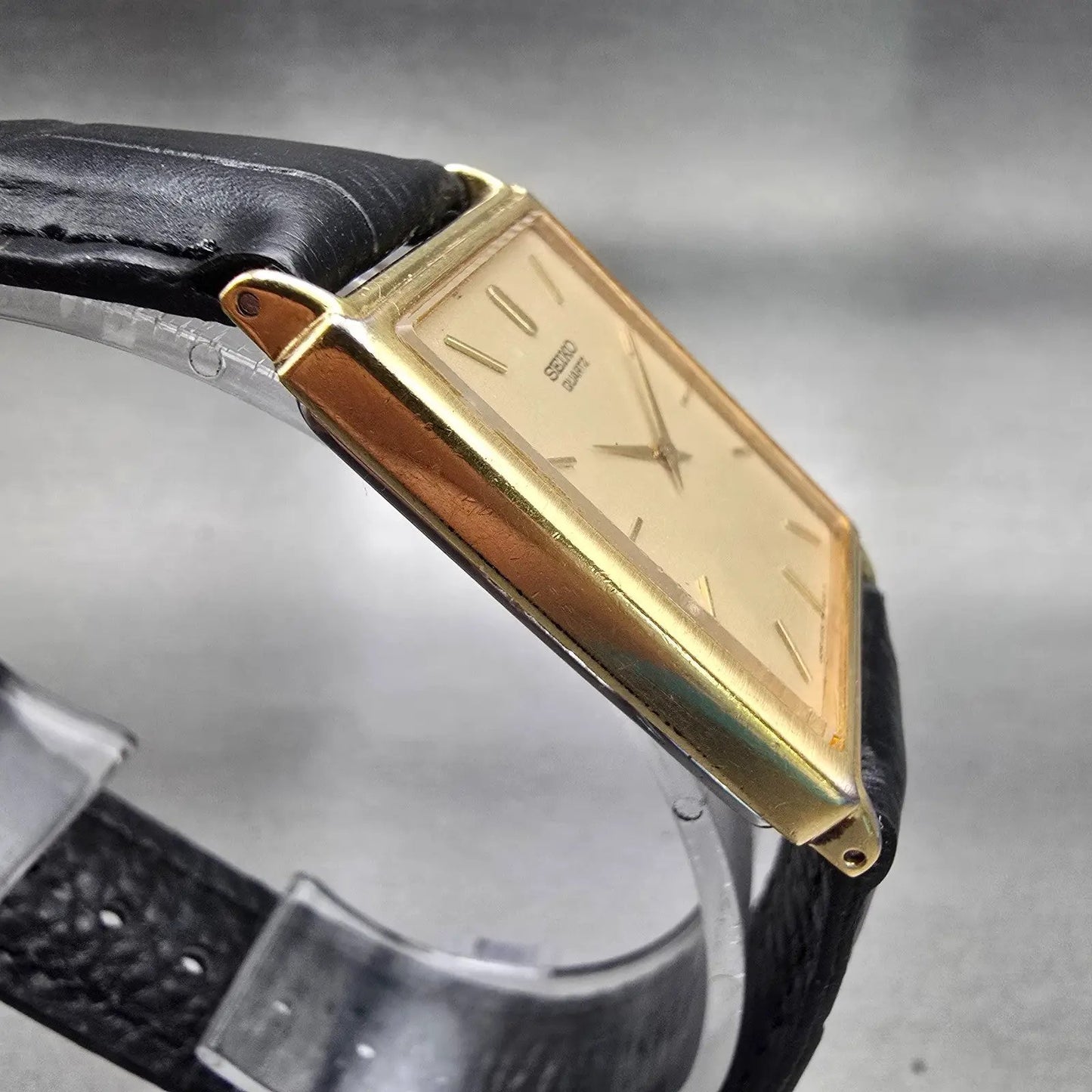 Seiko Watch Men 24mm Champagne Dial Gold Tone Rectangle 5Y30-5A09 New Battery3