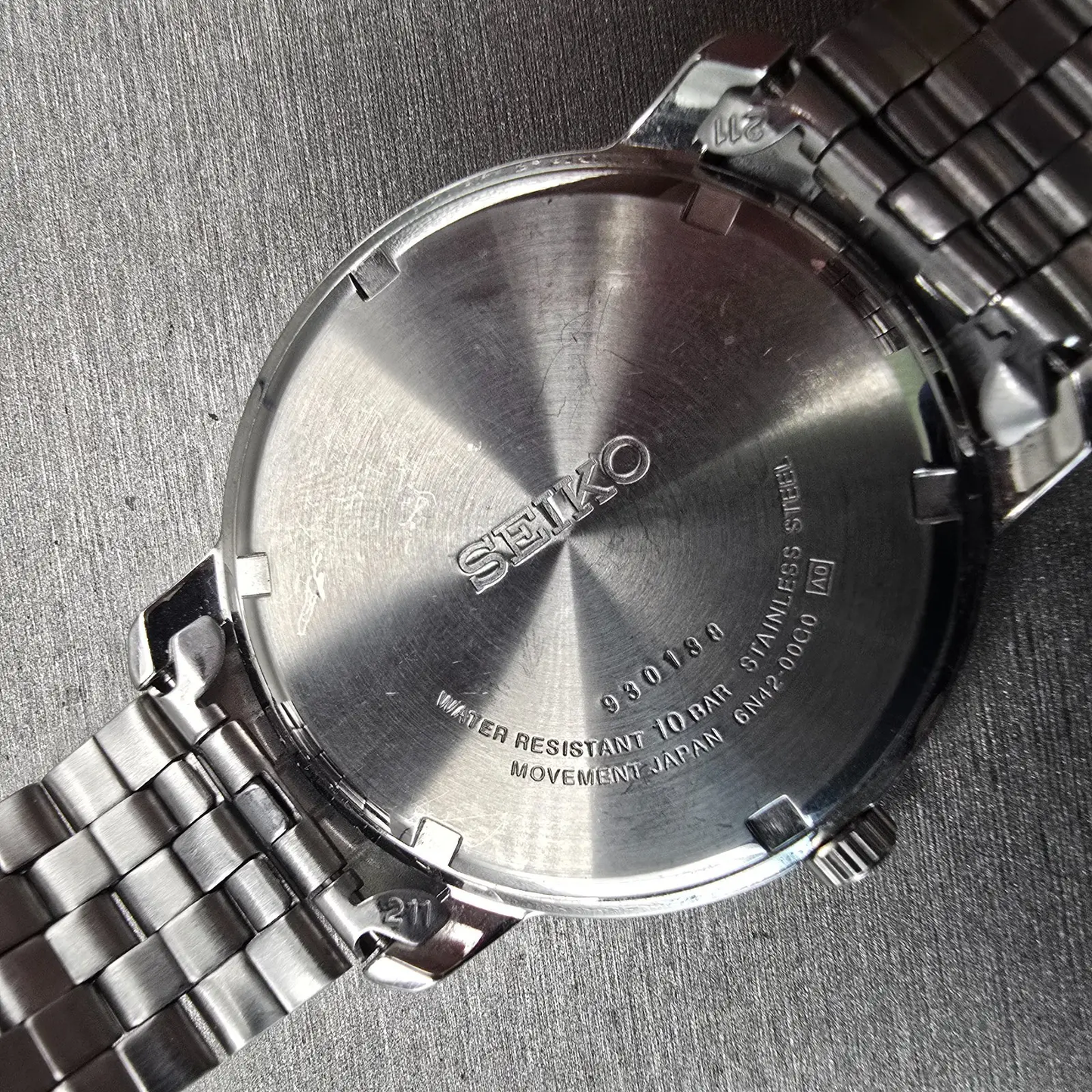 Seiko Watch Men 41mm Silver Dial Silver Tone Date Round 6N42-00G0 New Battery10