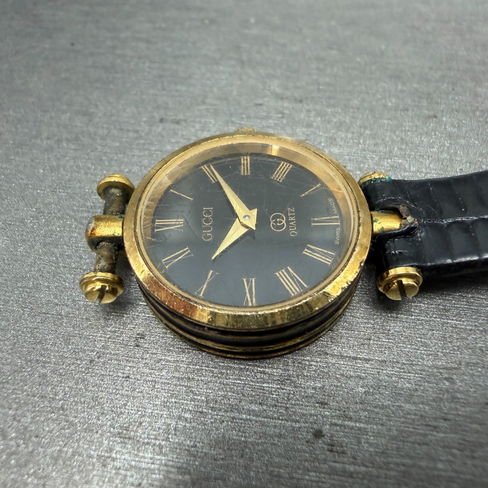 Gucci 2000L Watch Women 22mm Black Dial Gold Plated Round New Battery VTG LKASDT5