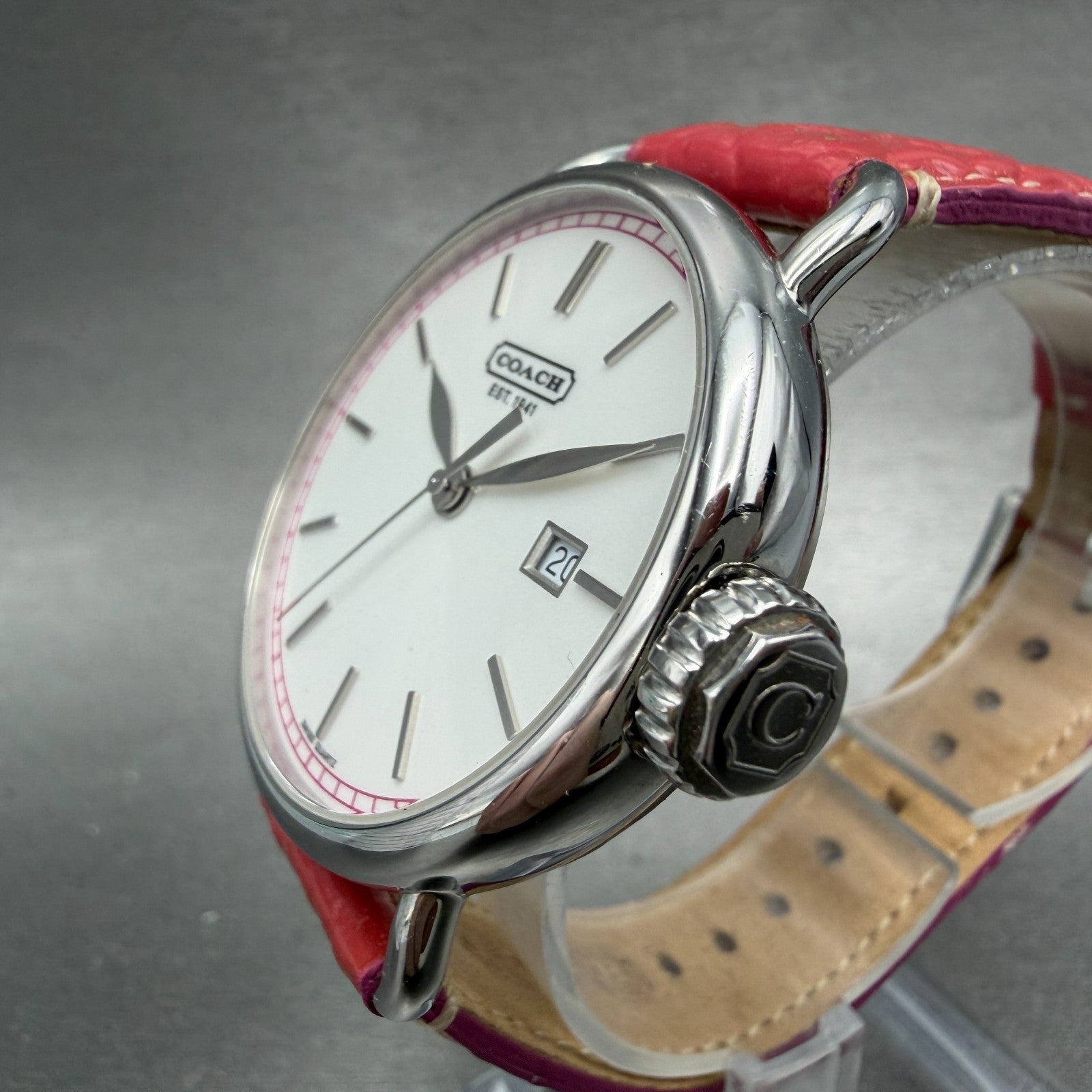 Coach Watch Women 40mm White Dial Steel Date Round Pink Band New Battery2