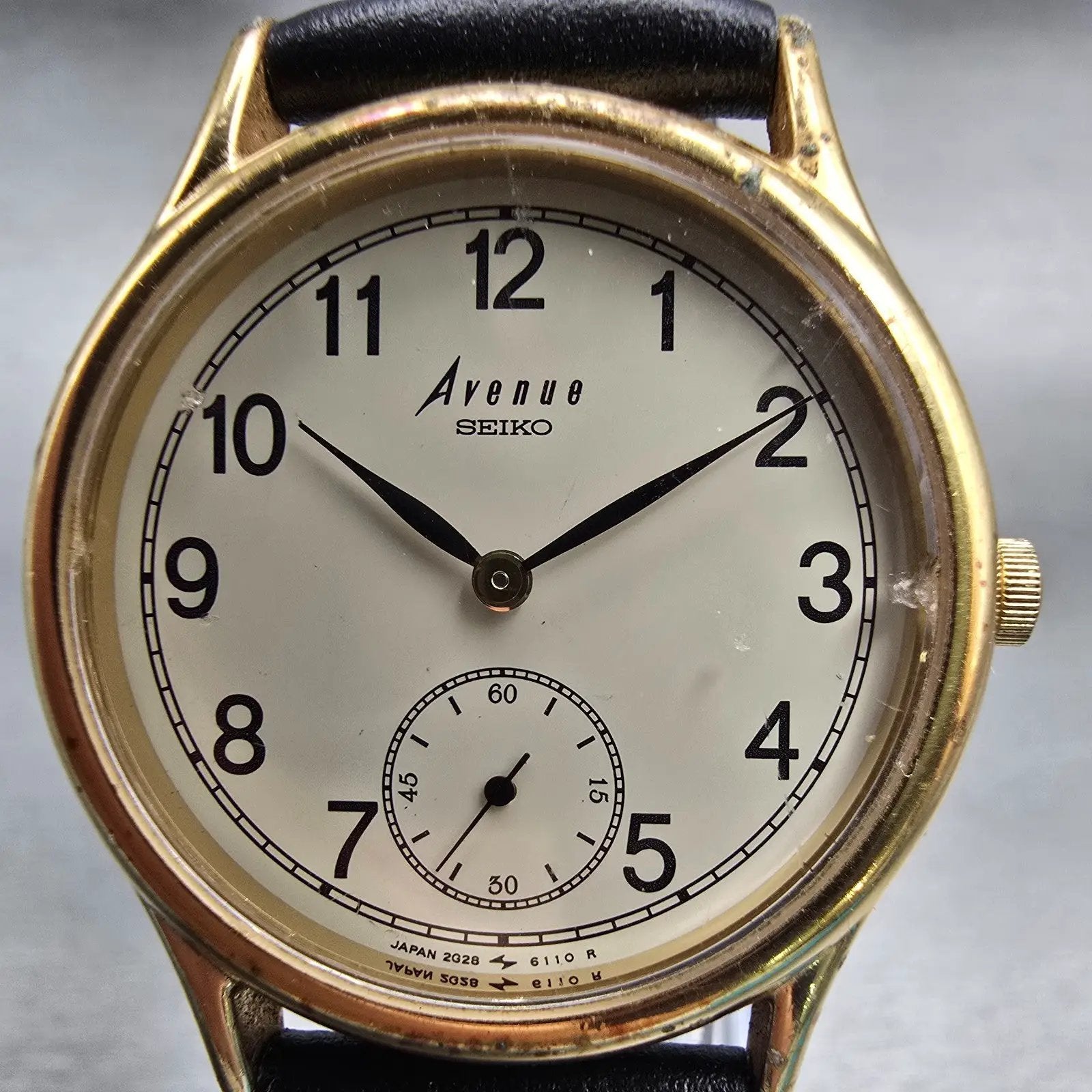 Seiko Avenue Watch Men 31mm Ivory Dial Gold Tone Round 2G28-6090 New Battery VTG1