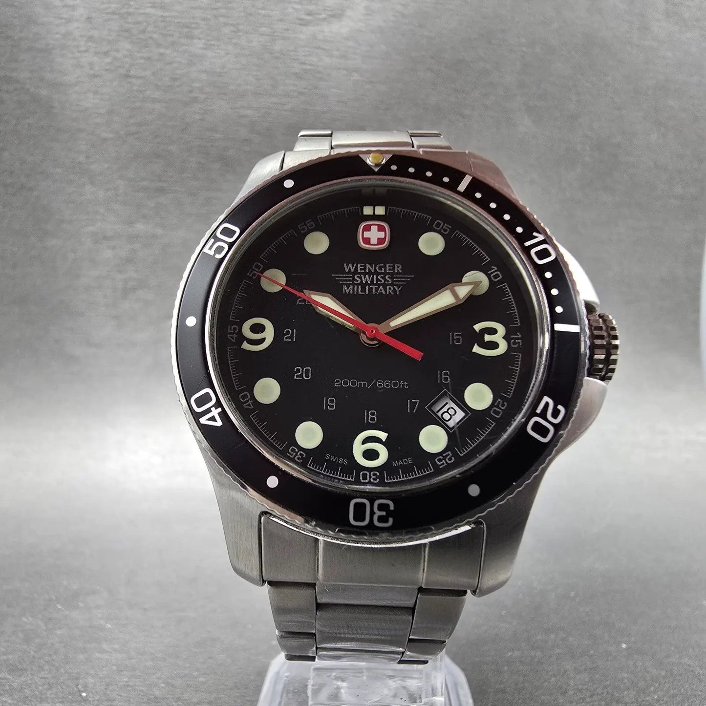 Wenger Swiss Military Dive Watch Men 40mm Black Dial Steel Date 79176 New Batt5