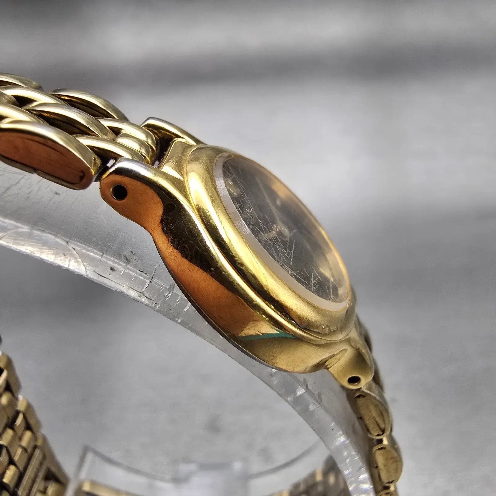 Seiko Watch Women 19mm Black Dial Gold Tone Round 1N00-0C49 New Battery VTG L3