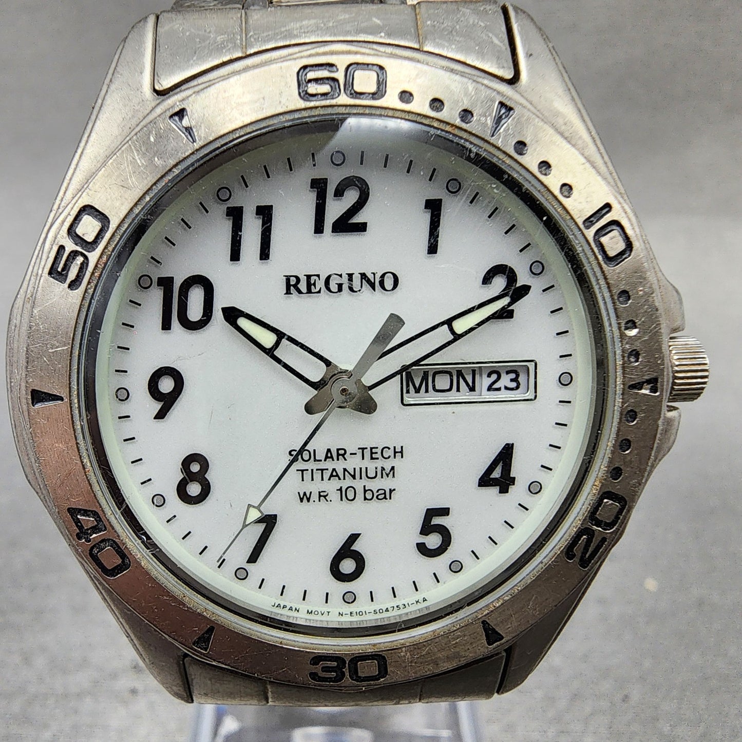Citizen Reguno Solar Watch Men 39mm White Dial Titanium Daydate Round Runs1
