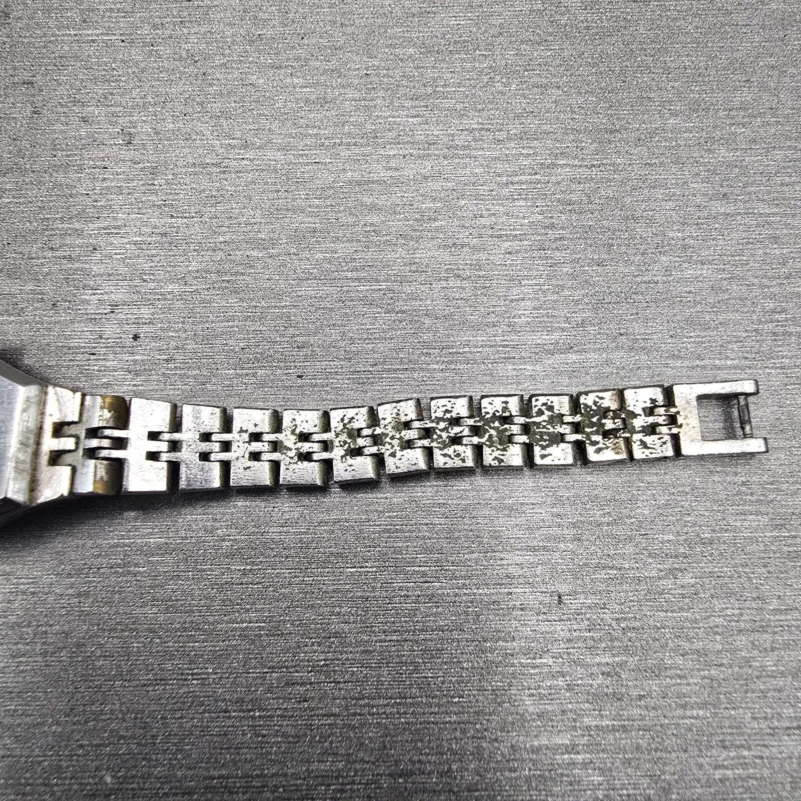Seiko Watch Women 17mm Silver Dial Silver Tone Round 11-0639 Manual Wind Works12