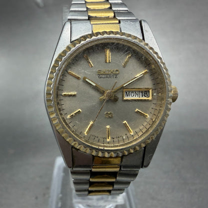 Seiko SQ Watch Women 24mm Gray Dial Two Tone Daydate Round 3E23-0A60 New Batt KD0