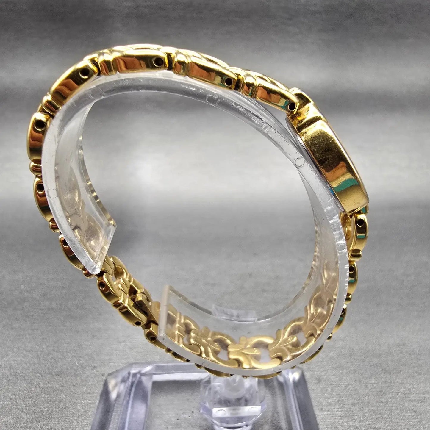 Bulova Watch Women 20mm Gold Dial Gold Tone Round 97S32 New Battery Vintage8