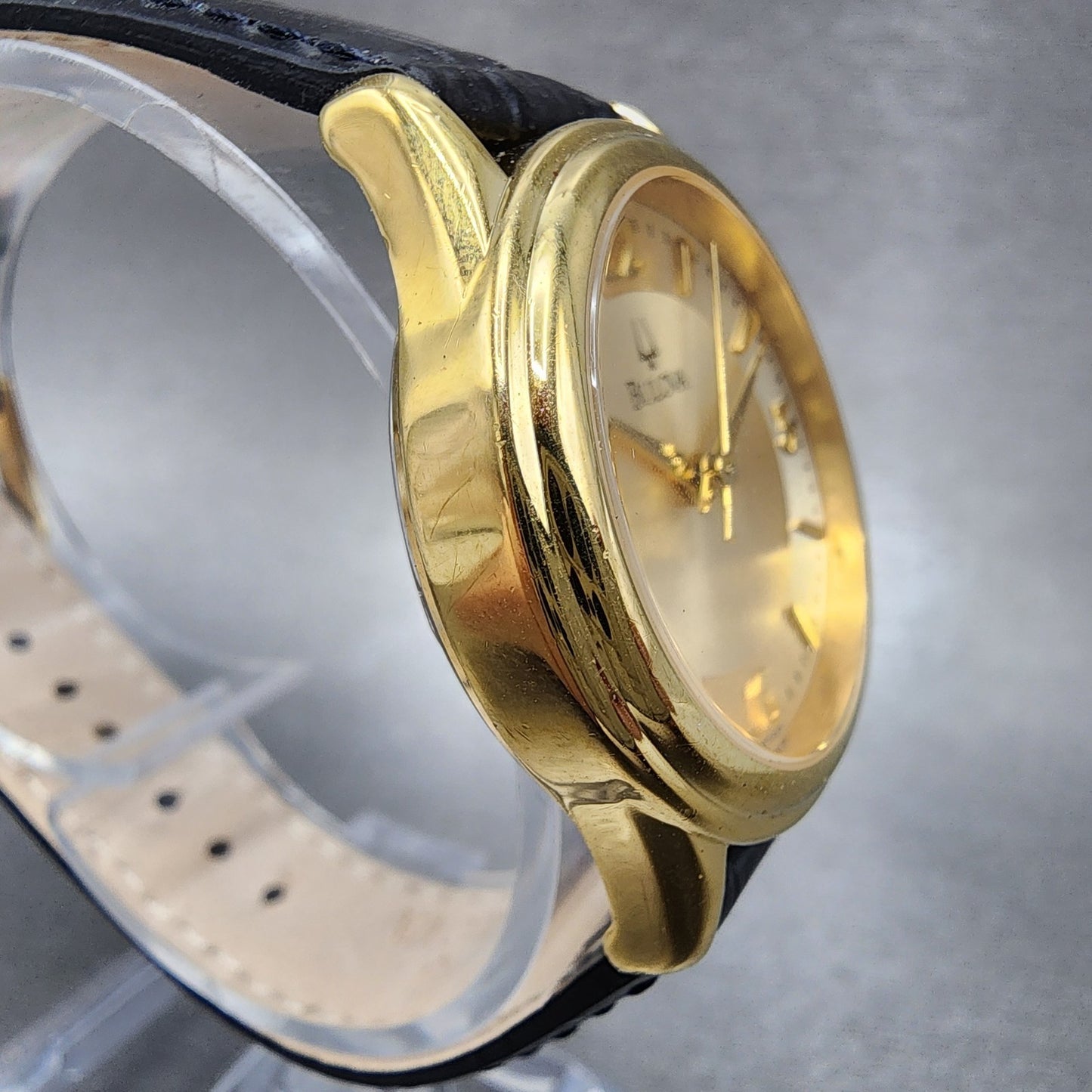 Bulova Watch Women 30mm Champagne Dial Gold Tone Round 97V25 New Battery