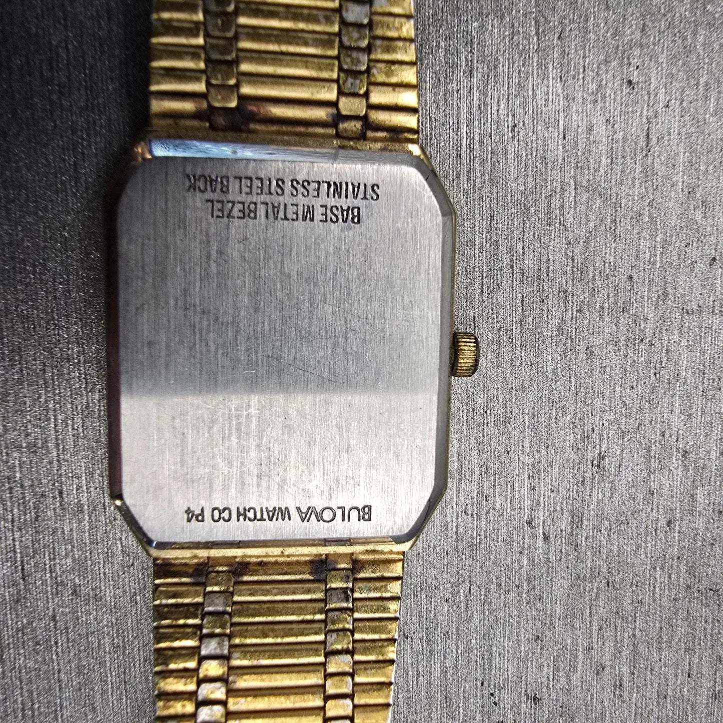Bulova Watch Men 25mm Gold Dial Gold Tone Rectangle 92M45 New Battery Vintage10