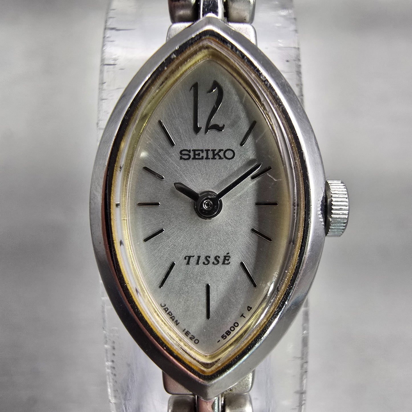 Seiko Tisse Watch Women 13mm Silver Dial Silver Tone Oval 1E20-3B40 New Battery1