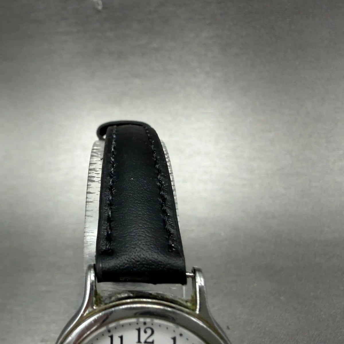 Seiko ALBA Watch Women 27mm White Dial Silver Tone Round V501-6K00 New Battery F4