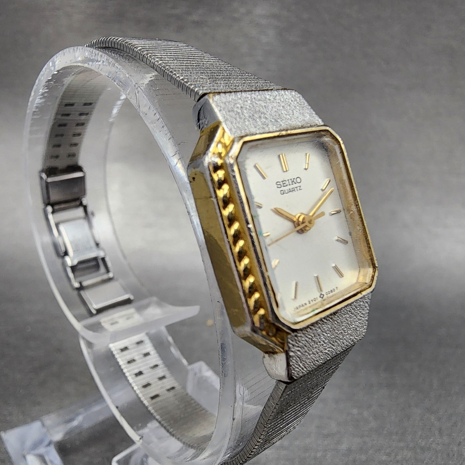 Seiko Watch Women 17mm Silver Dial Two Tone Rectangle 2Y015A70 New Battery3