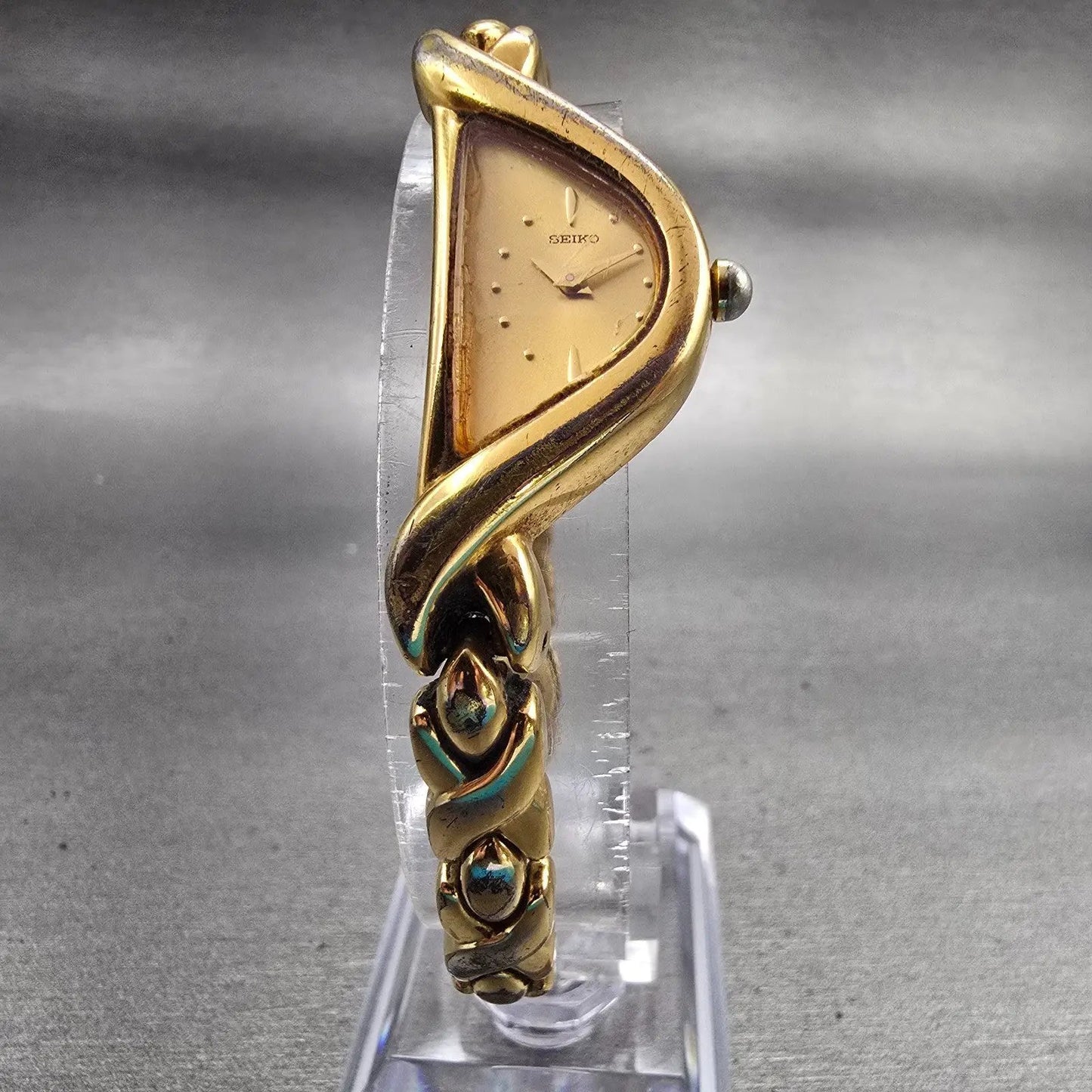 Seiko Half moon Watch Women 15mm Gold Dial Gold Asymmetrical 1F20-6C99 New Batt5