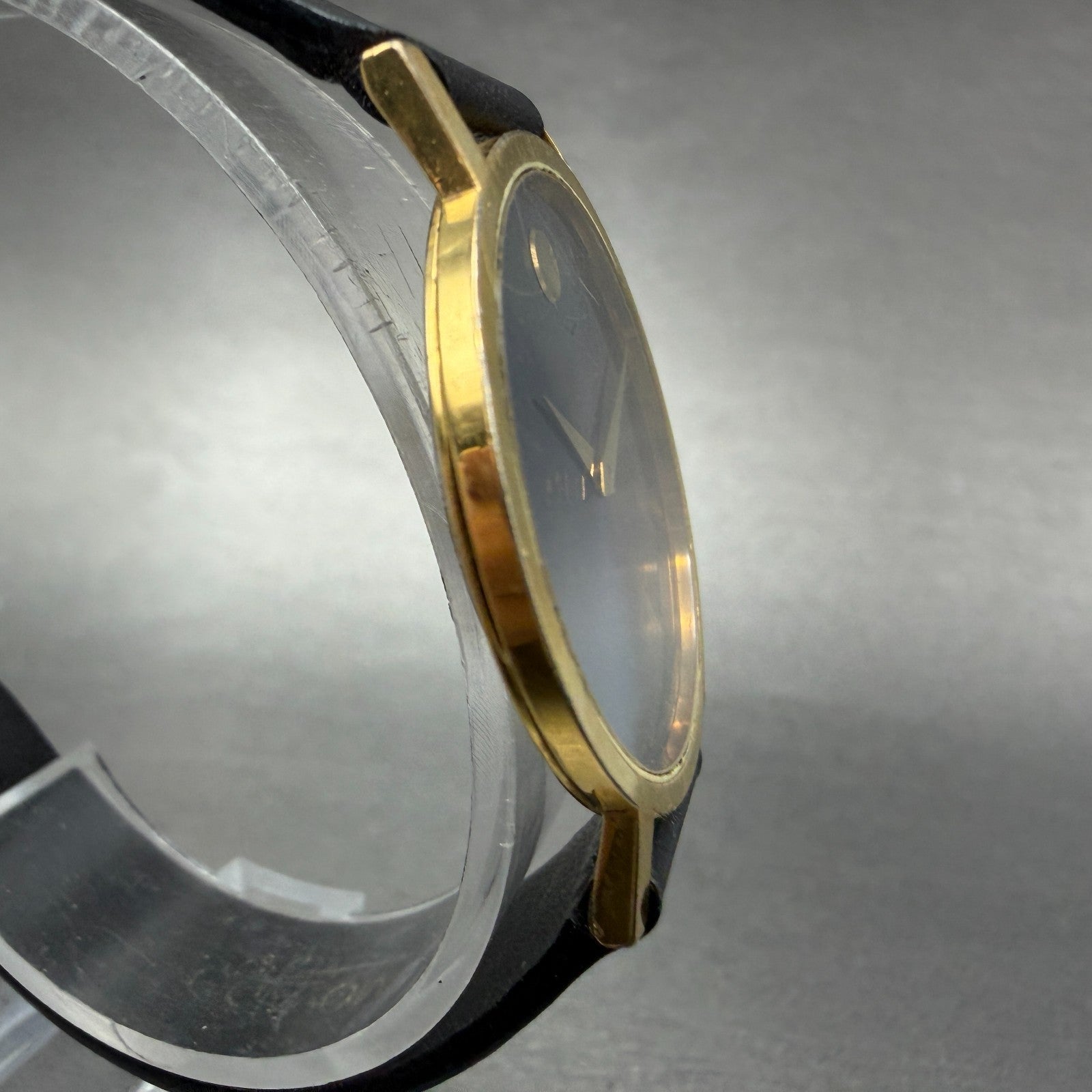 Movado Museum Watch Men 31mm Blue Dial Gold Tone Round 87-33-882 New Battery3