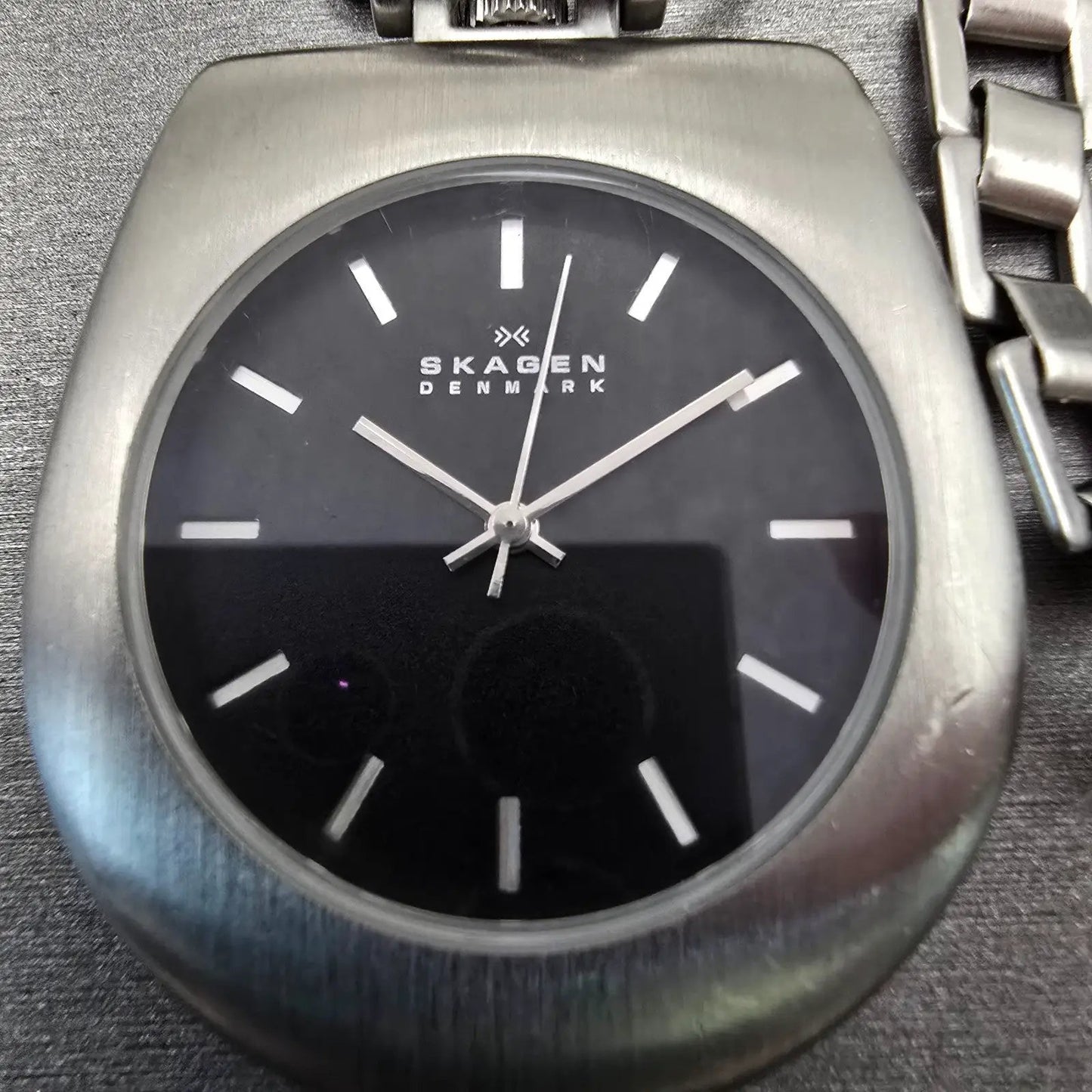 Skagen Denmark Pocket Watch Men 42mm Black Dial Silver Tone 163LSSB New Battery2