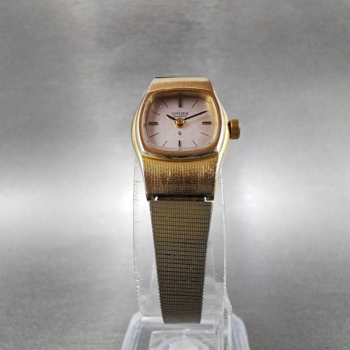 Citizen CQ Watch Women 17mm Silver Dial Gold Tone Rectangle 3220-322622 New Batt