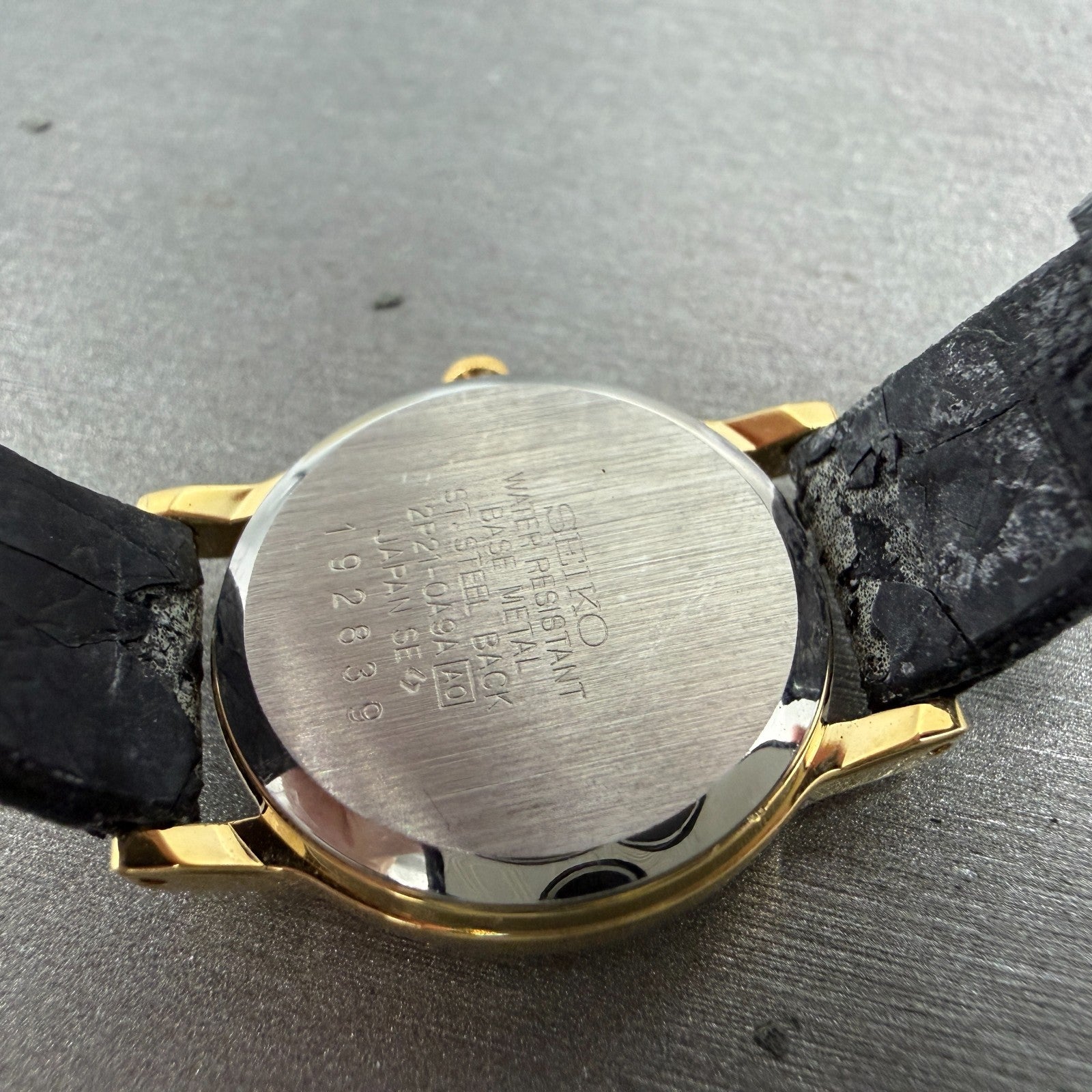 Seiko Watch Women 23mm White Dial Gold Tone Round 2P21-0A9A New Battery Vintage9