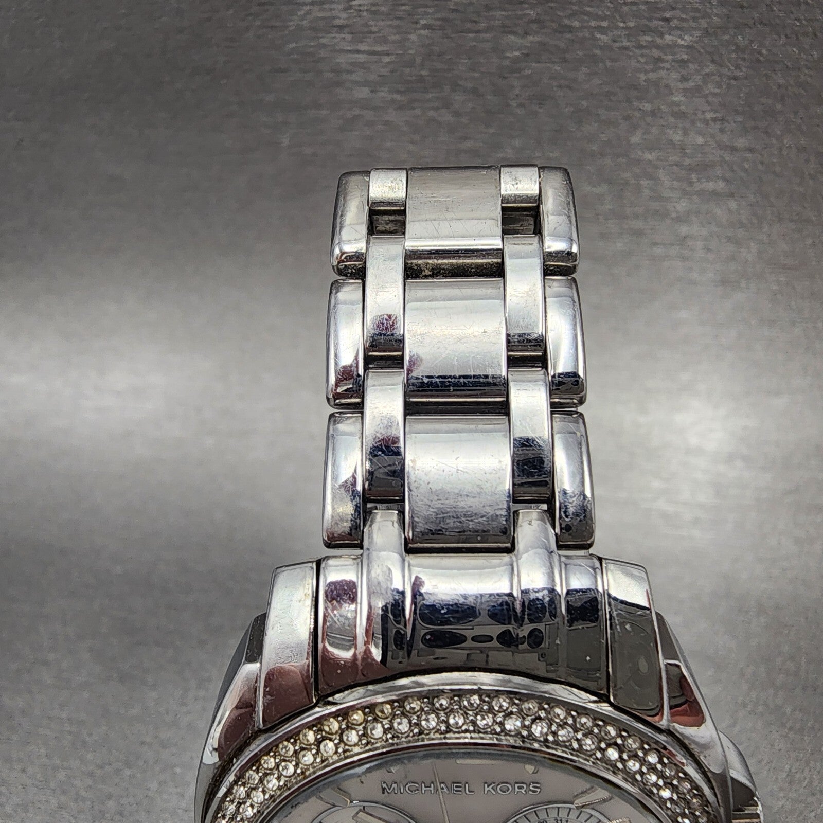 Michael Kors Cameron Watch Women 38mm MOP Dial Steel Daydate Round New battery4