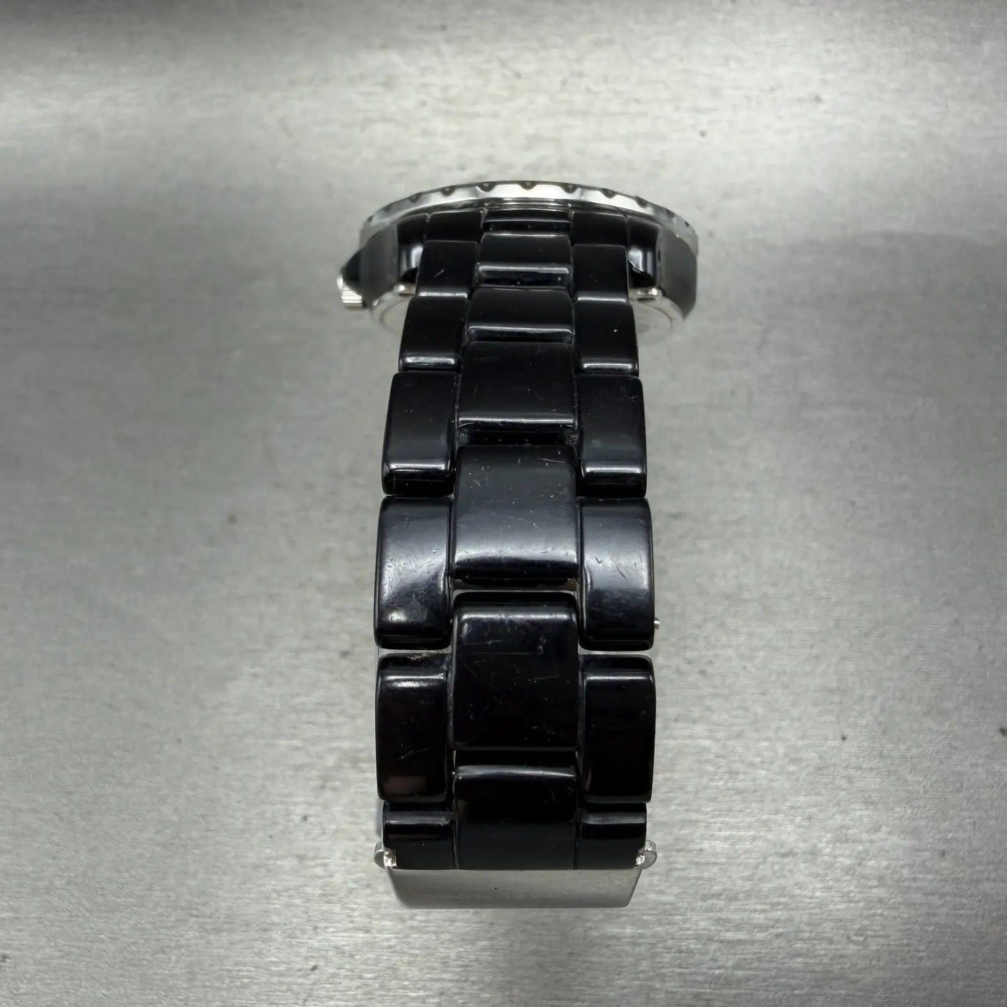 48524089