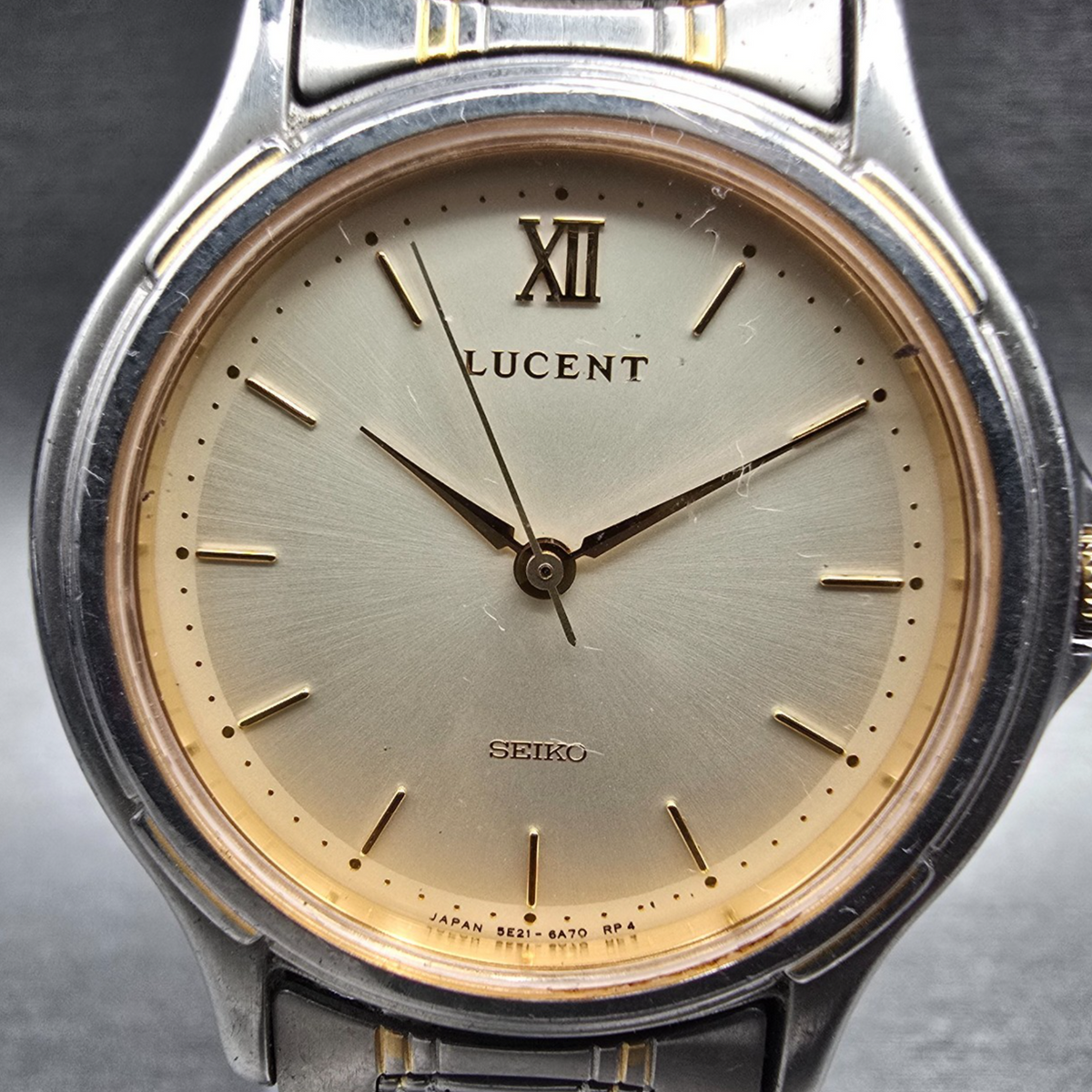 Seiko Lucent Watch Men 32mm Champagne Dial Silver Round 5E21-6B00 New Batt JDM1