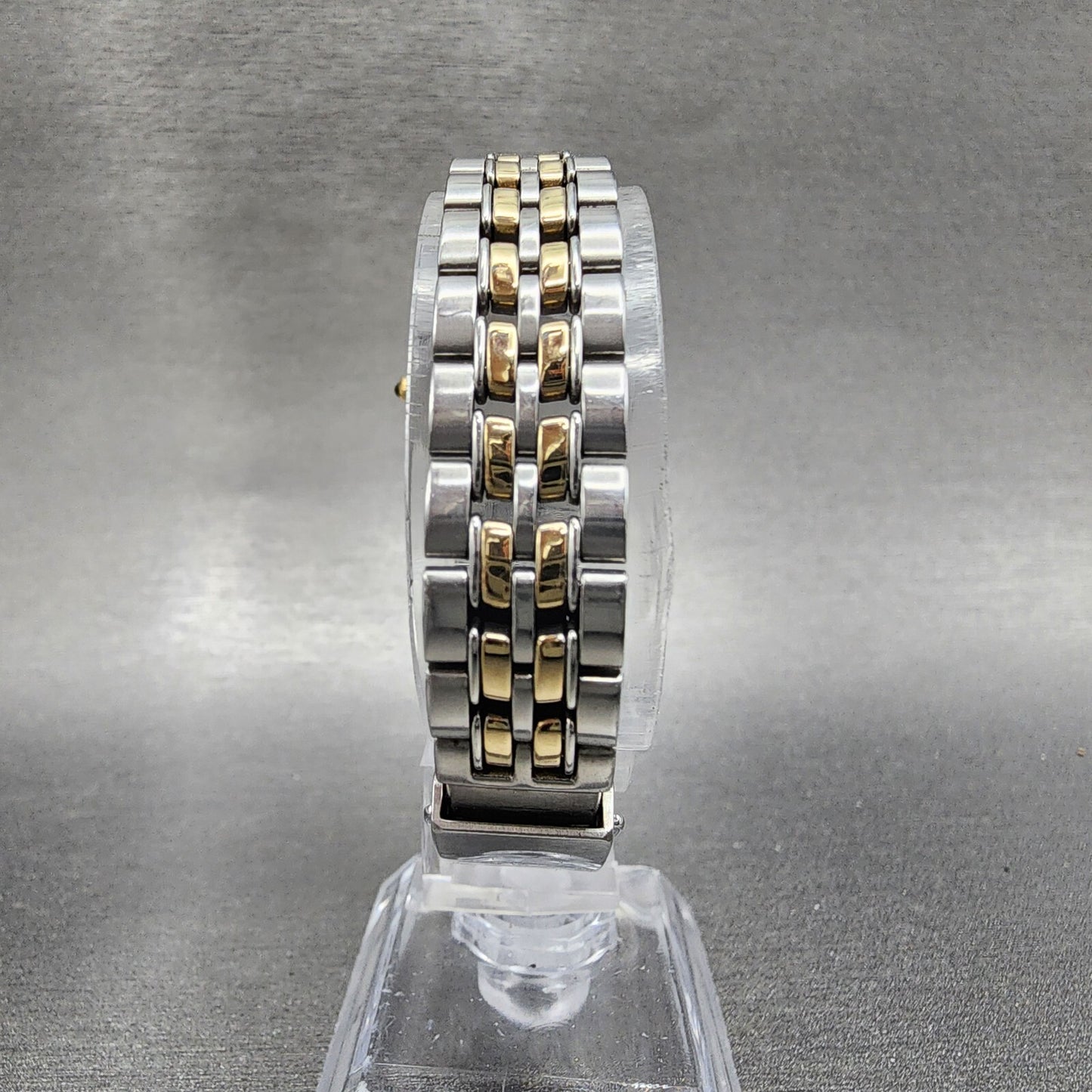 Seiko Exceline Watch Women 25mm Cream Dial Two Tone Round 4J41-0030 New Battery